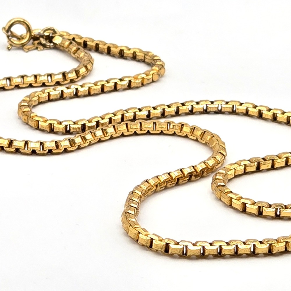 Vintage‎ Trifari Gold Tone Box Chain Necklace 24 Inch Square Link T Logo Charm